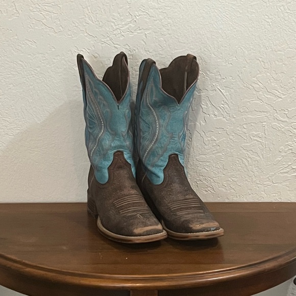 Ariat Shoes - Ariat Brown Leather Cowboy Boots with Turquoise Shaft